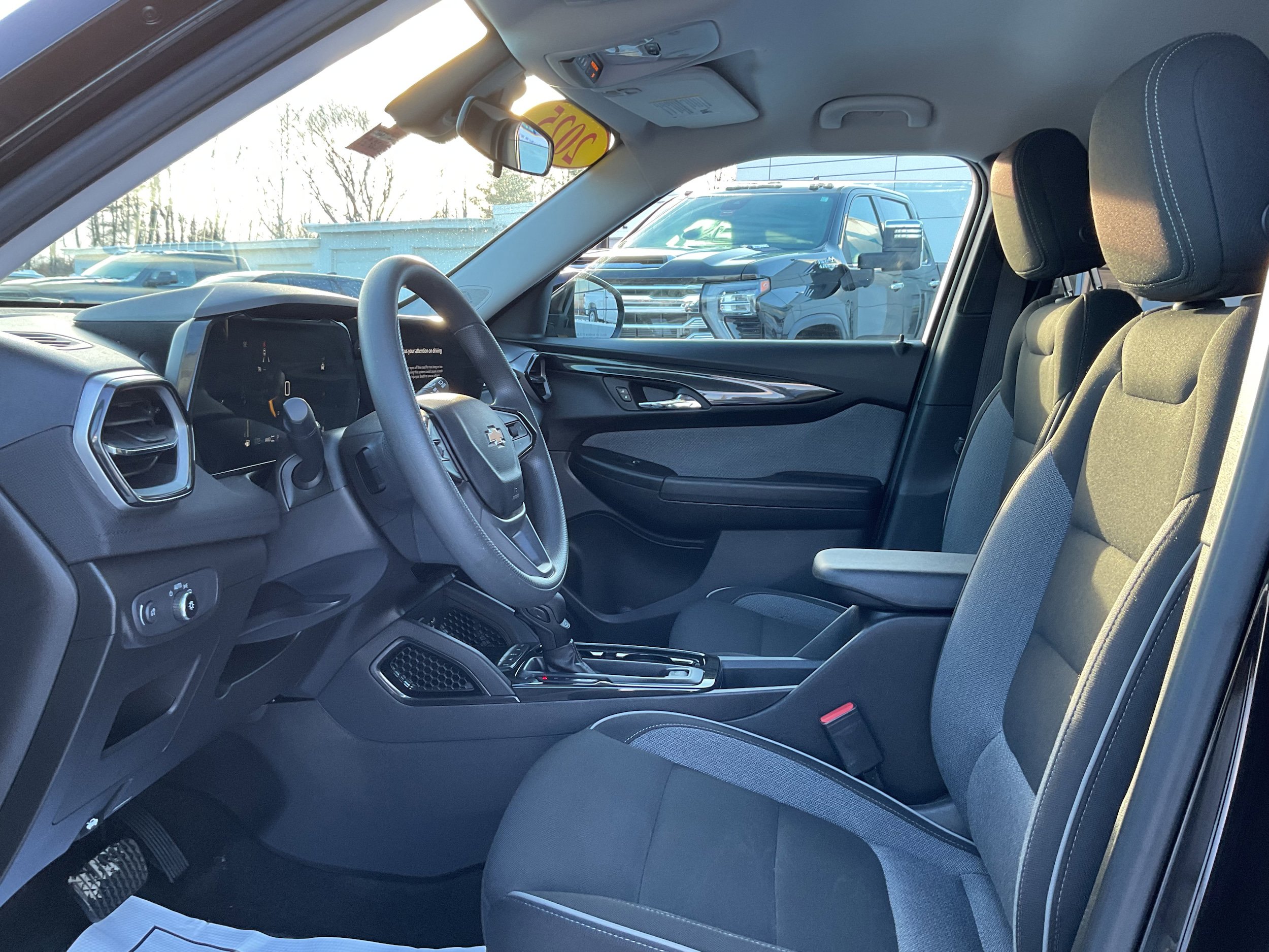 Certified 2025 Chevrolet TrailBlazer LT AWD/4WD image 7