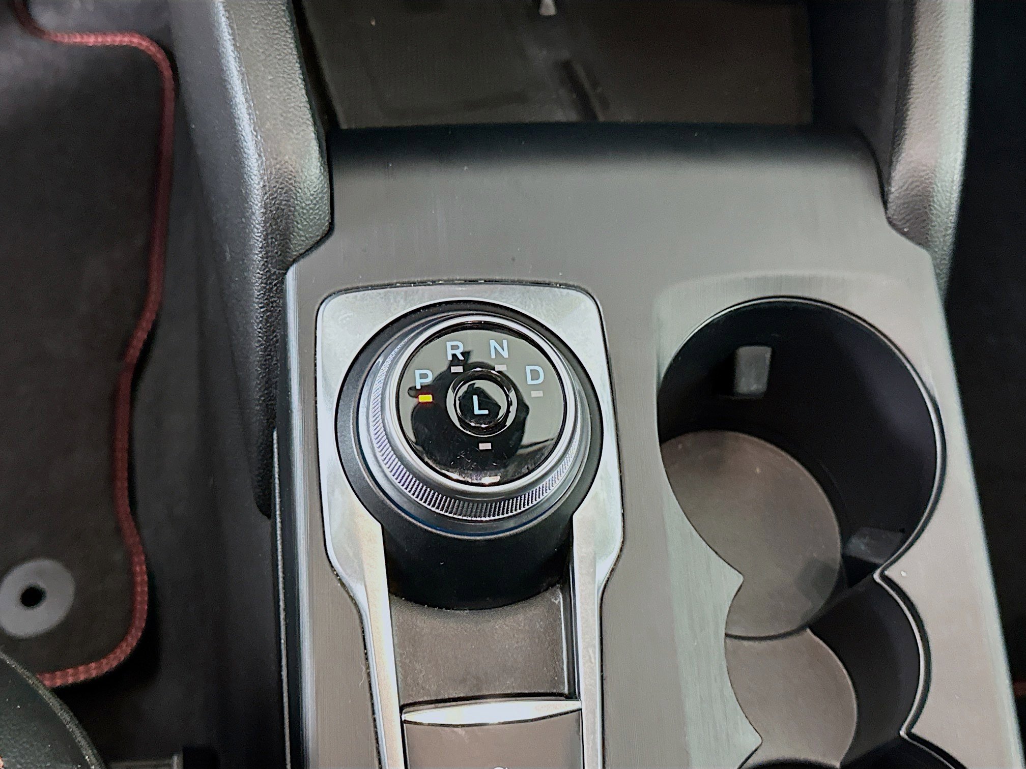 Used 2022 Ford Escape SEL w/ SEL Stealth AWD Package image 24