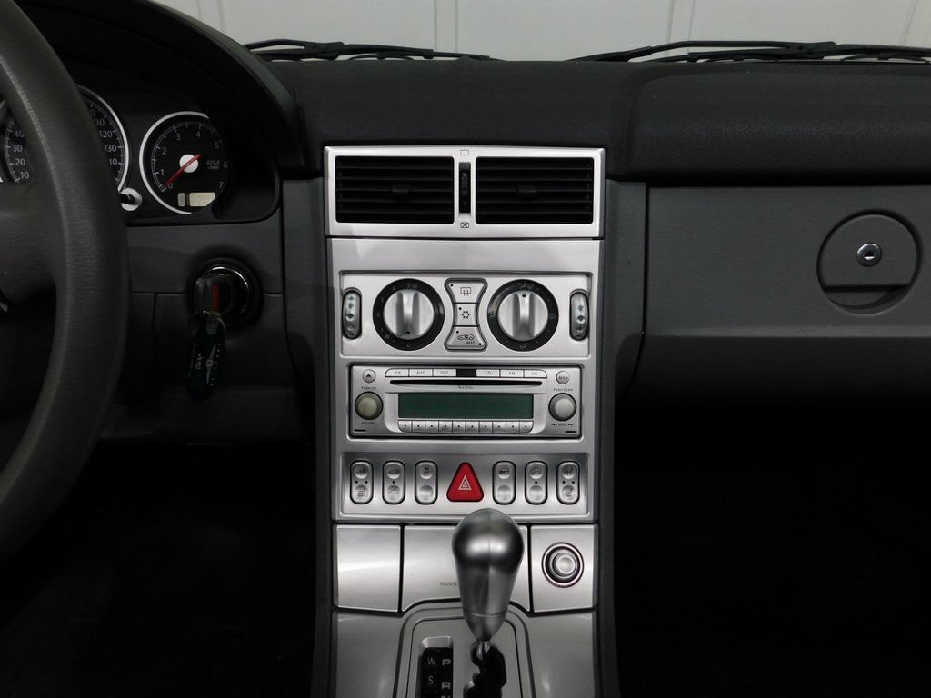 Used 2005 Chrysler Crossfire Limited RWD image 68