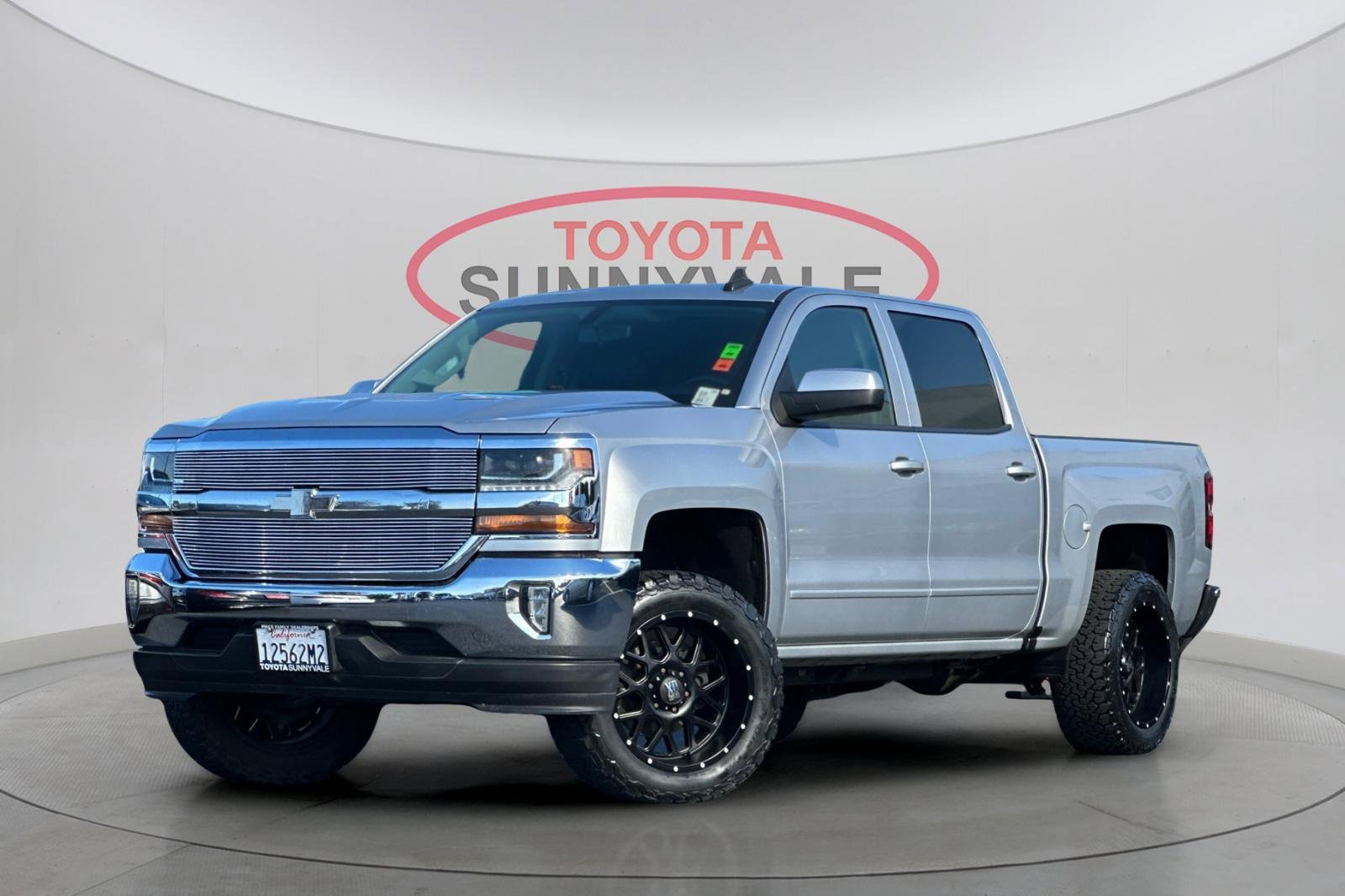 Used 2018 Chevrolet Silverado 1500 LT w/ All Star Edition image 2