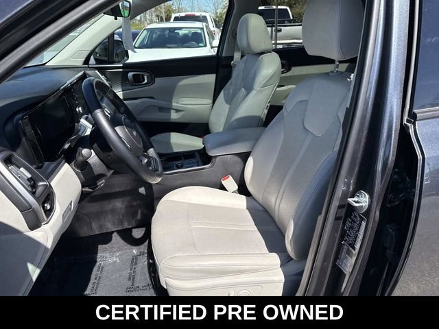 Used 2023 Kia Sorento S w/ Panoramic Sunroof Package FWD image 14