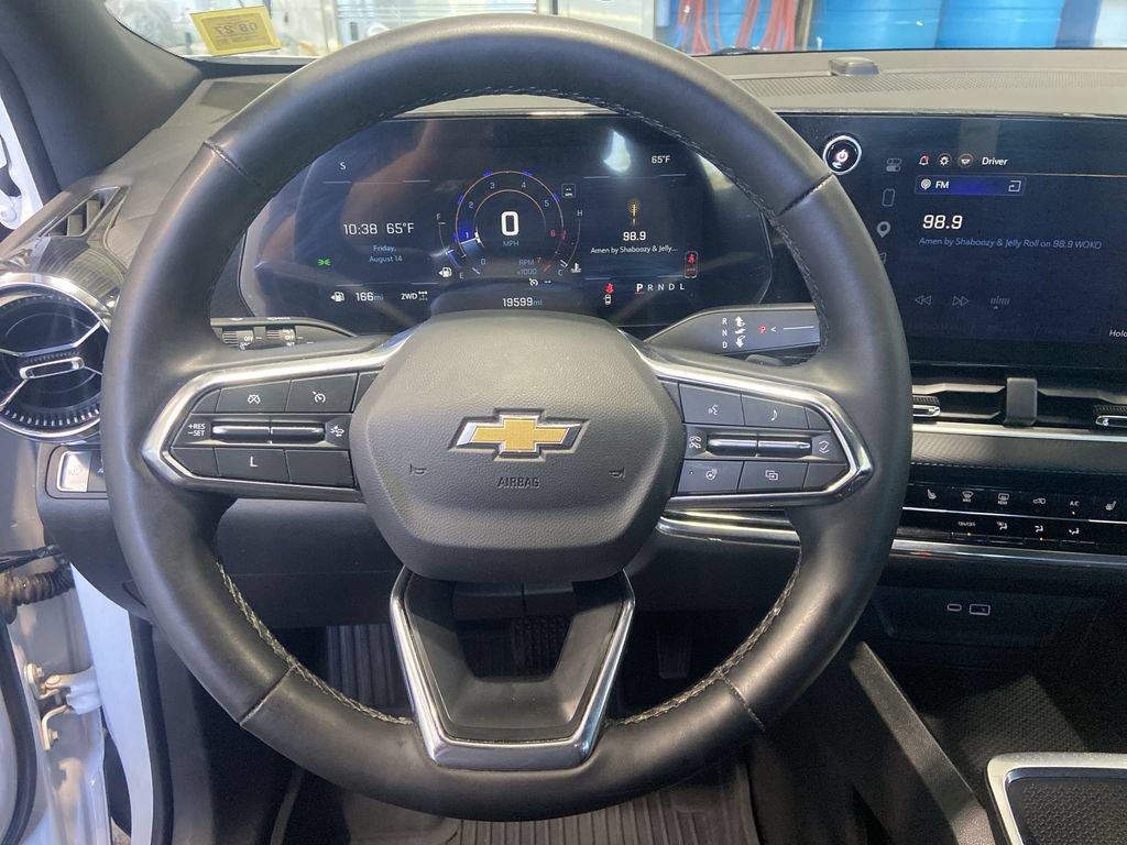 Certified 2025 Chevrolet Equinox LT w/ Safety and Technology Package AWD/4WD image 11