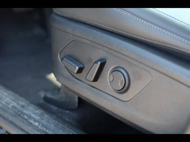 Used 2025 Kia Sorento S image 7