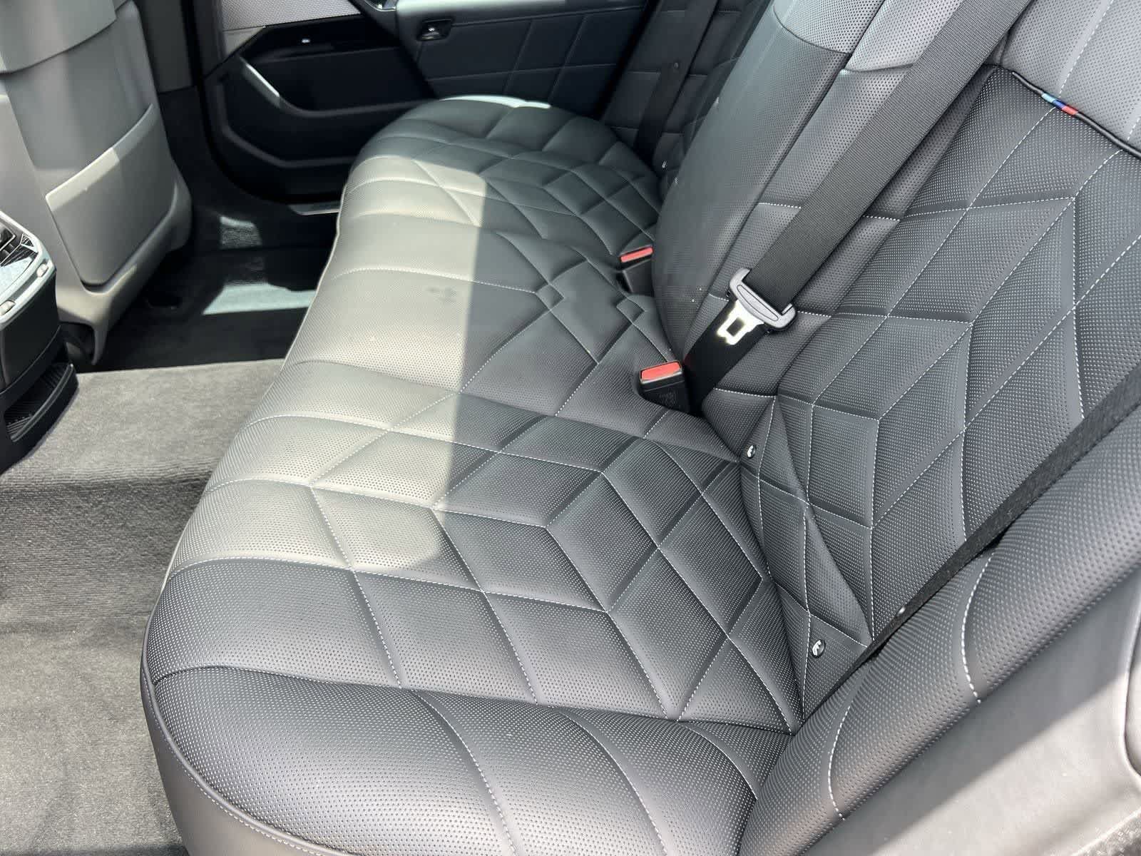 Used 2024 BMW 740i RWD image 24