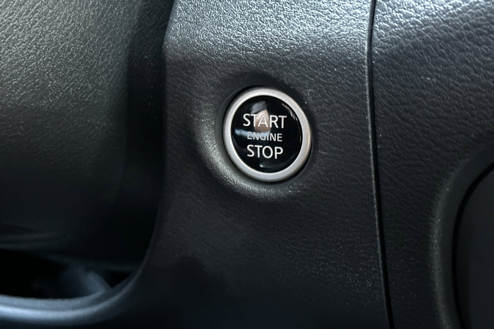 Used 2023 Nissan Frontier S w/ Technology Package image 21