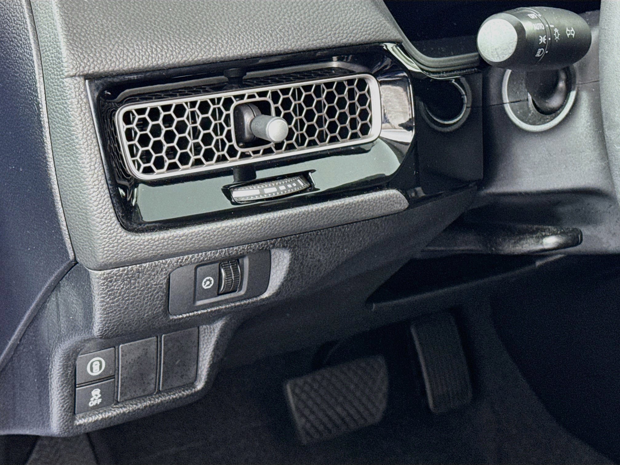Certified 2023 Honda Civic EX image 10