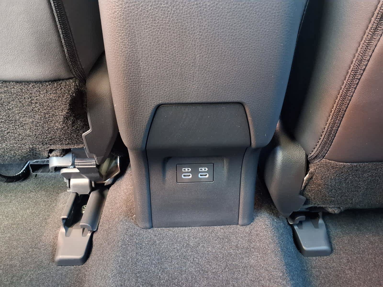 Certified 2025 Toyota Prius XLE FWD image 12