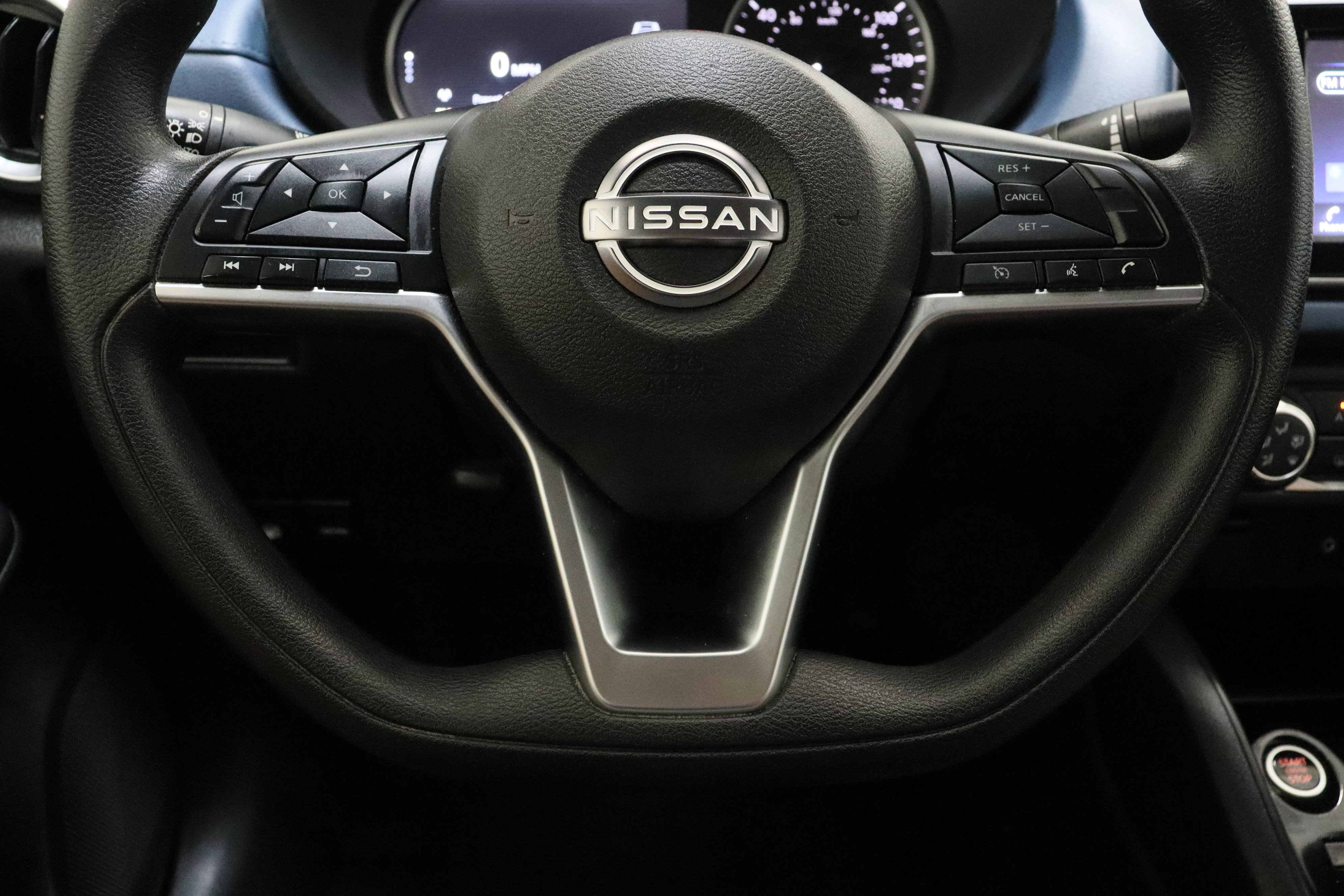 Used 2025 Nissan Versa SV w/ Trunk Package image 23