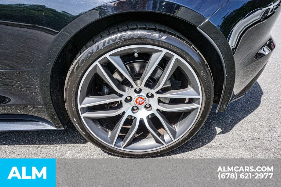 Used 2020 Jaguar F-TYPE R-Dynamic RWD image 23
