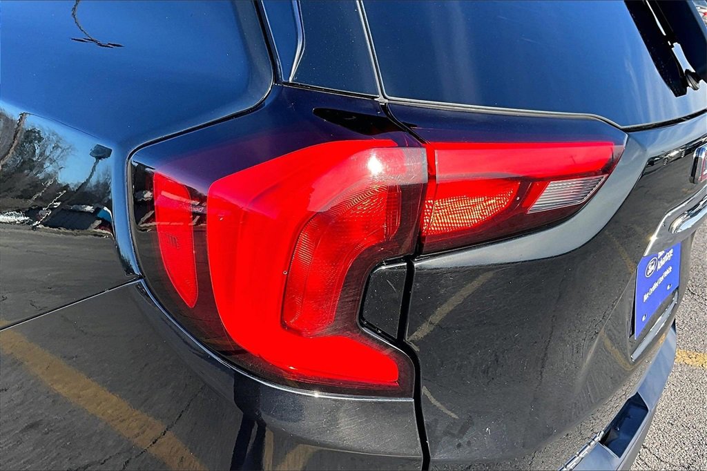 Used 2021 GMC Terrain SLT image 30