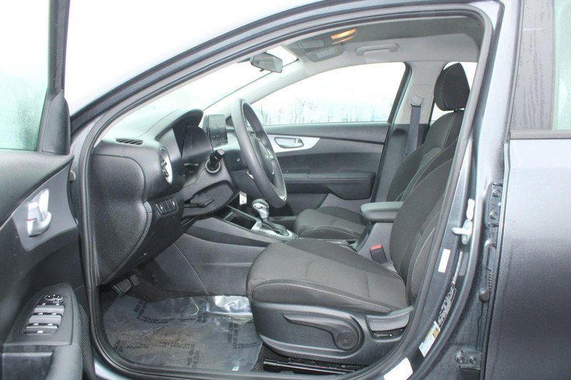 Used 2024 Kia Forte LXS image 8