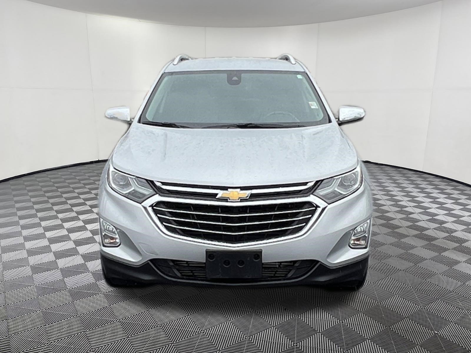 Used 2020 Chevrolet Equinox Premier AWD/4WD image 2