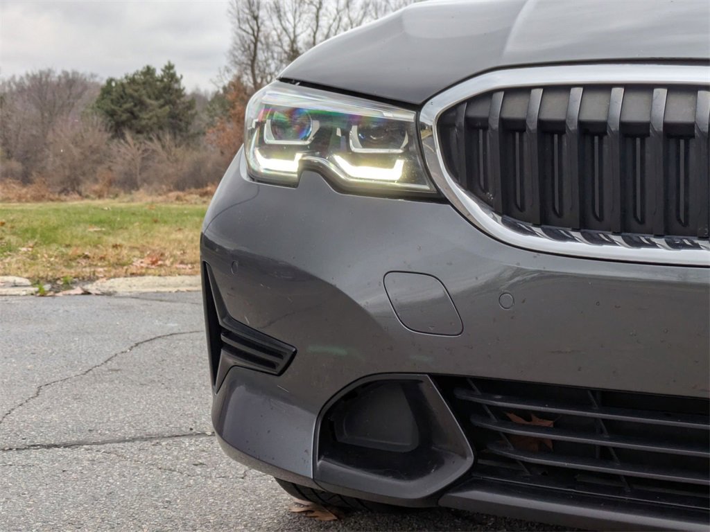 Used 2019 BMW 330i xDrive Sedan w/ Convenience Package image 9