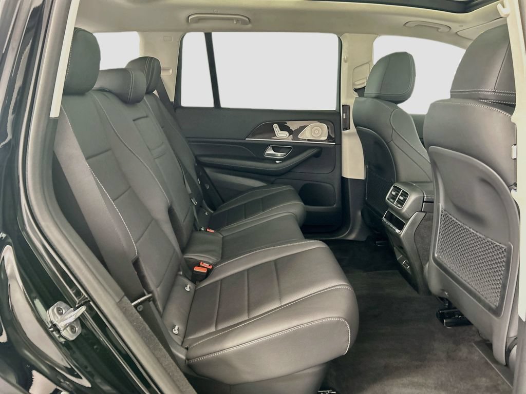 New 2026 Mercedes-Benz GLS 450 4MATIC image 21