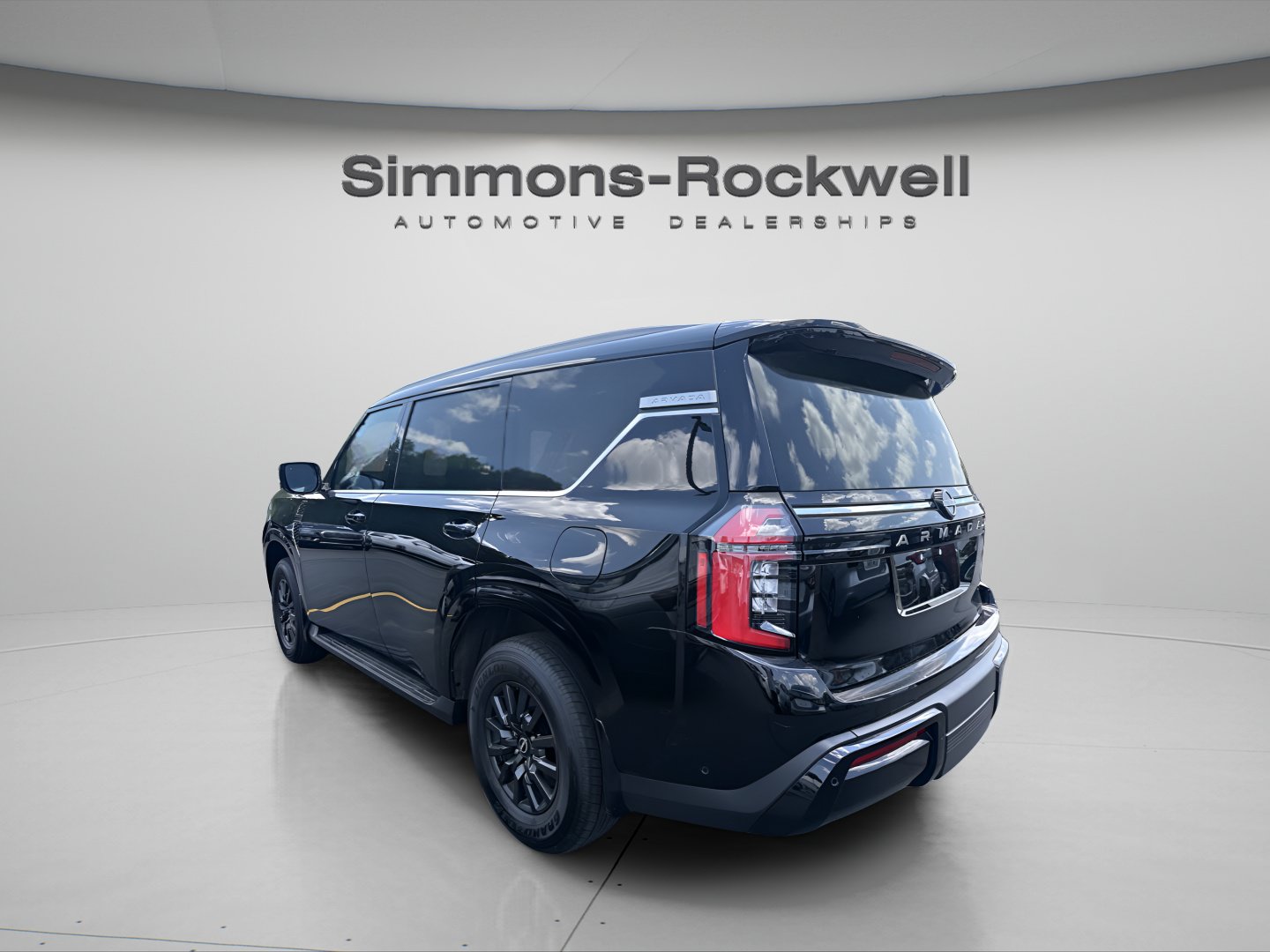 Used 2025 Nissan Armada SV AWD/4WD image 2