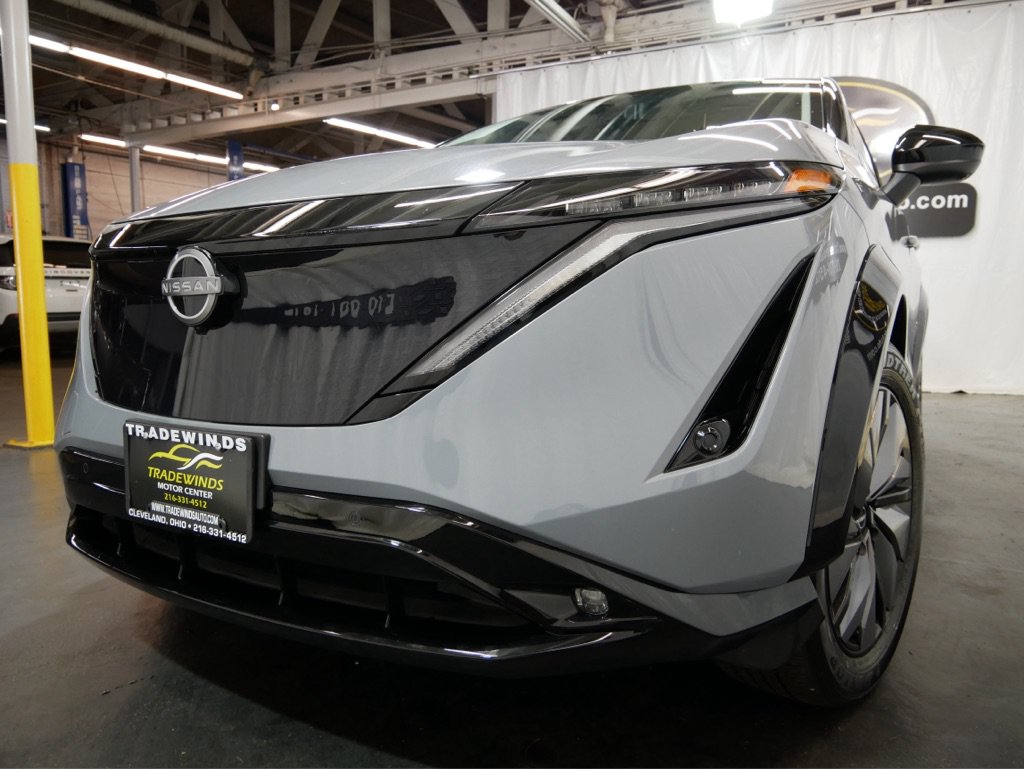 Used 2024 Nissan Ariya AWD image 4
