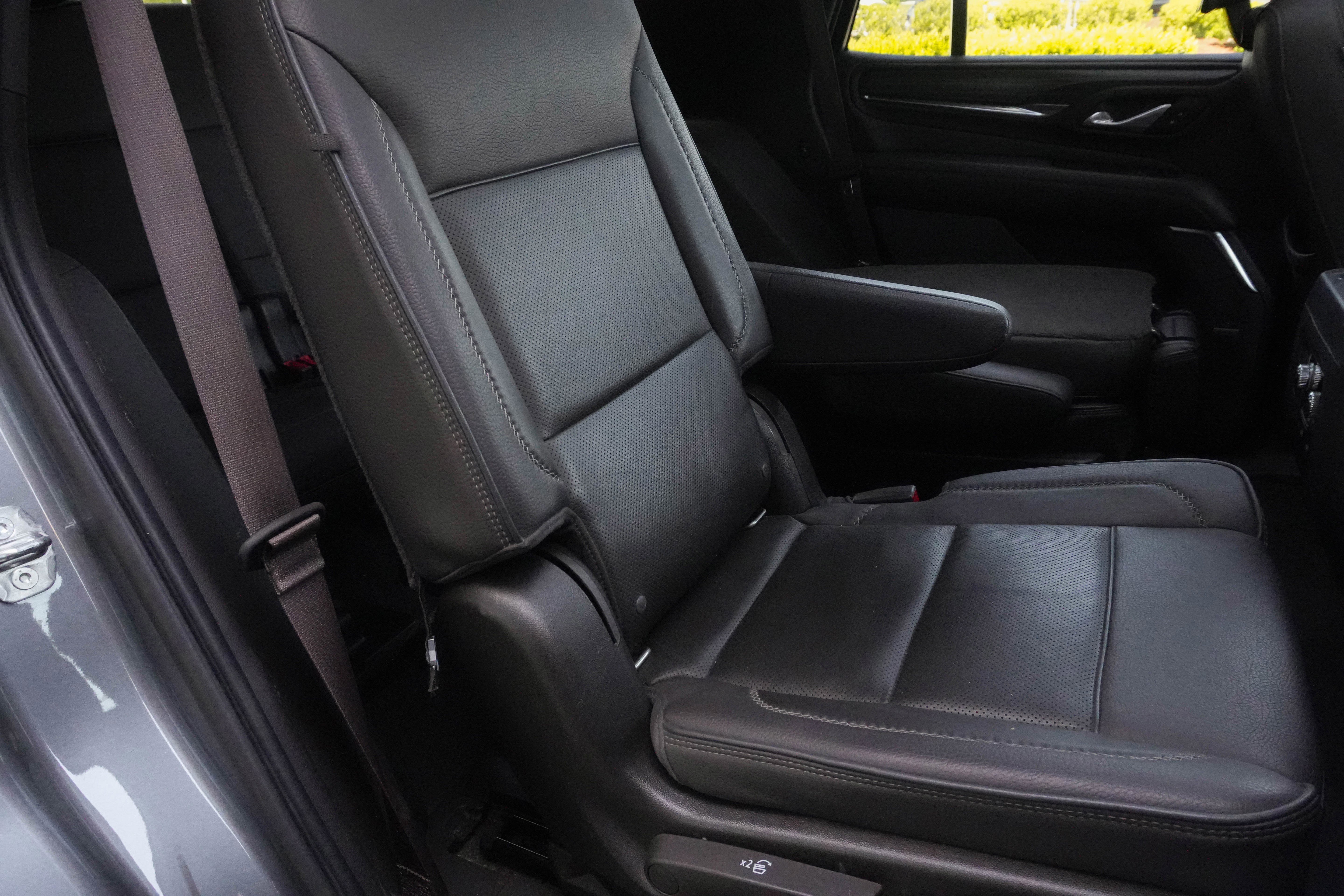 Used 2021 GMC Yukon Denali w/ Denali Premium Package RWD image 29