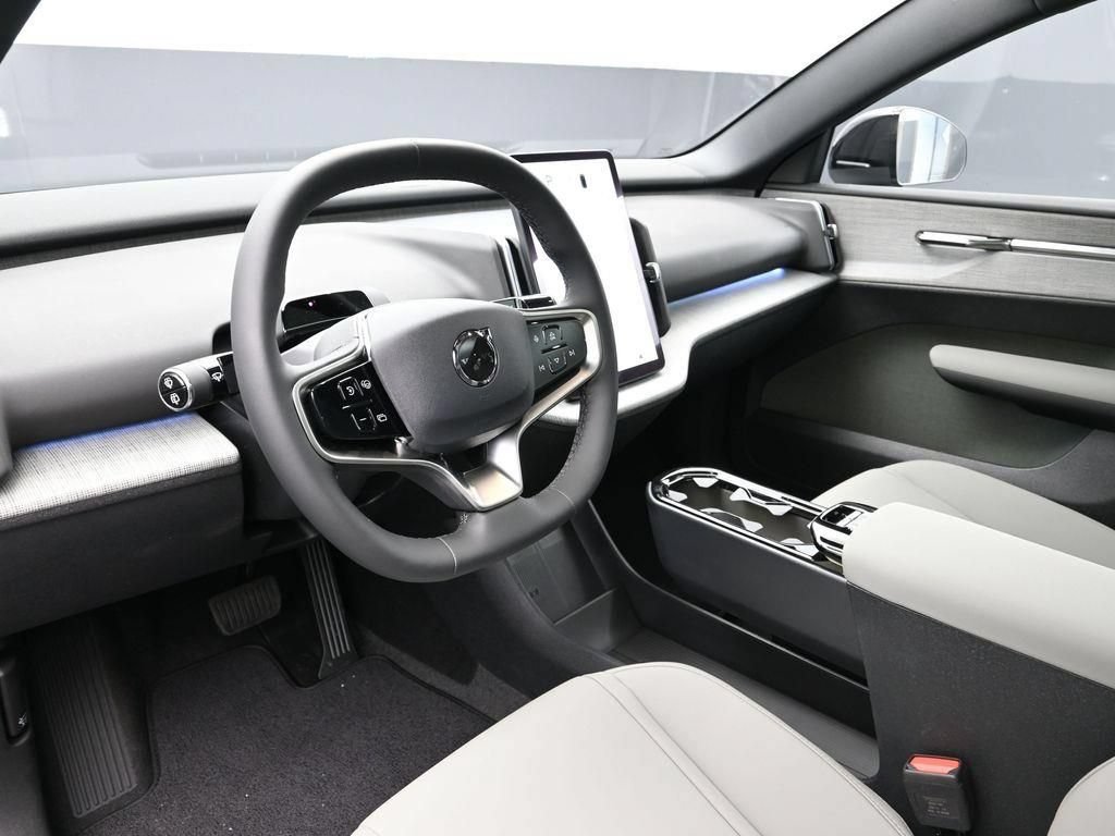 New 2026 Volvo EX30 Cross Country Ultra w/ Protection Package Premier AWD/4WD image 9