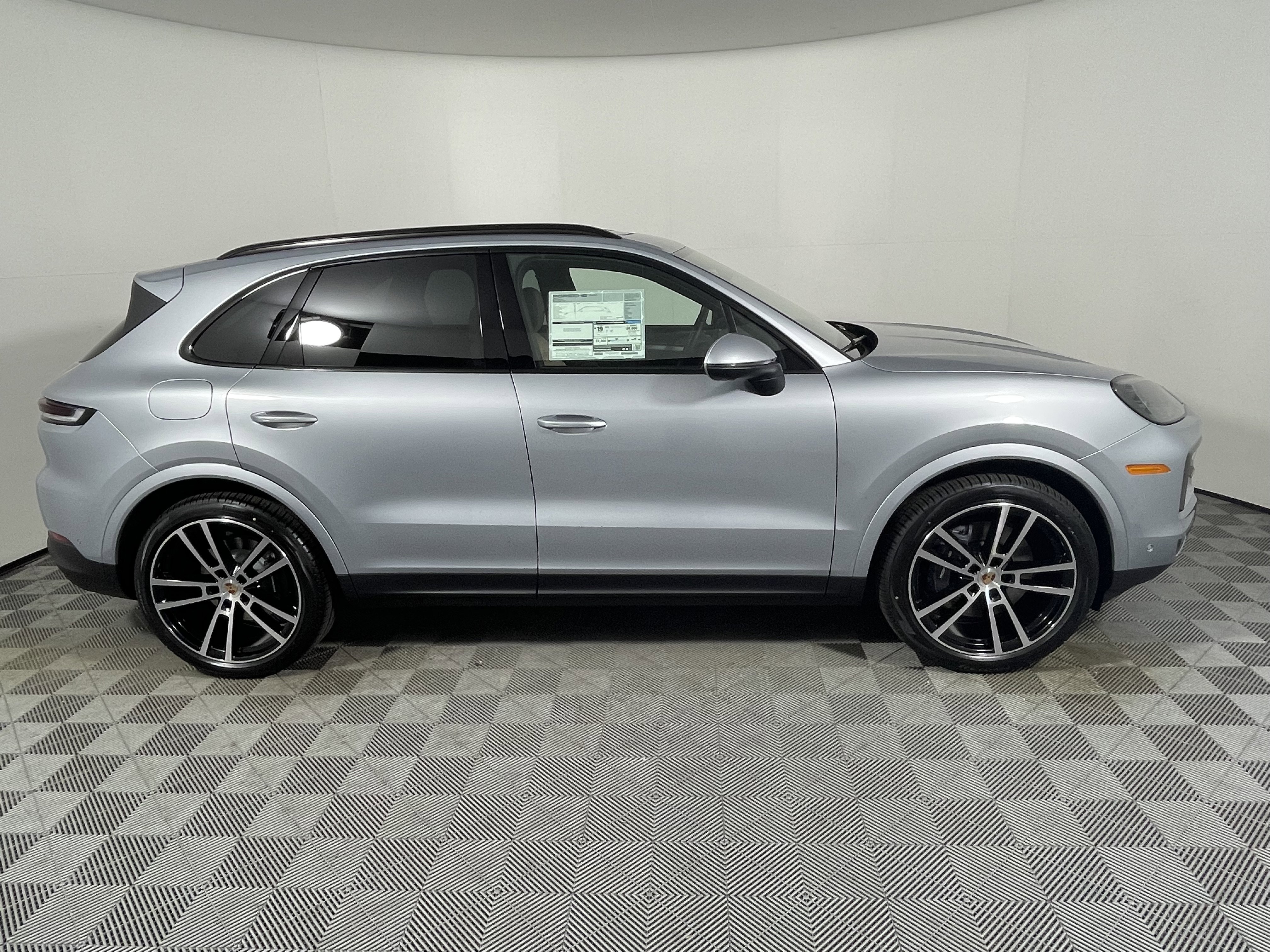 New 2026 Porsche Cayenne image 8