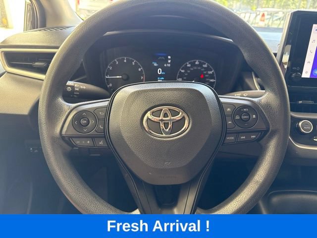 Used 2023 Toyota Corolla LE w/ LE Convenience Package FWD image 6