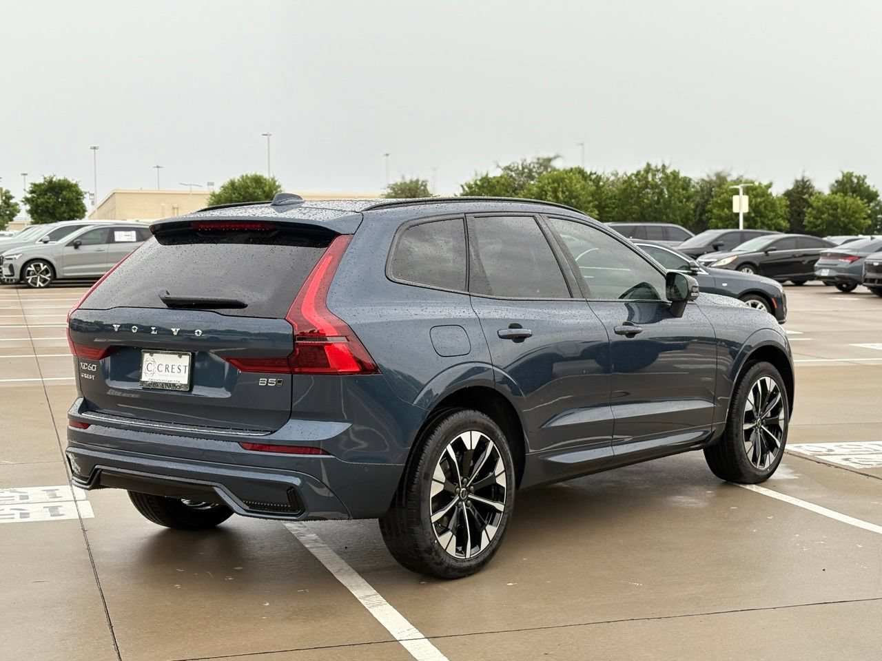New 2026 Volvo XC60 B5 Plus w/ Protection Package Premier AWD/4WD image 5