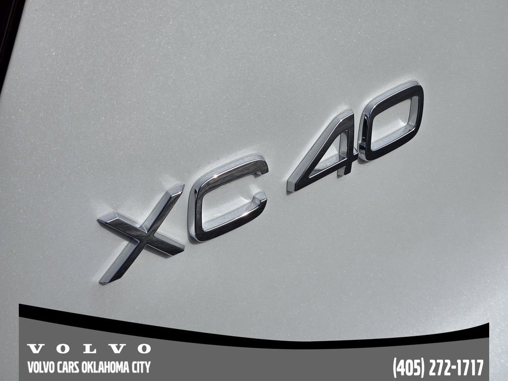 New 2026 Volvo XC40 B5 Plus w/ Protection Package Premier image 12