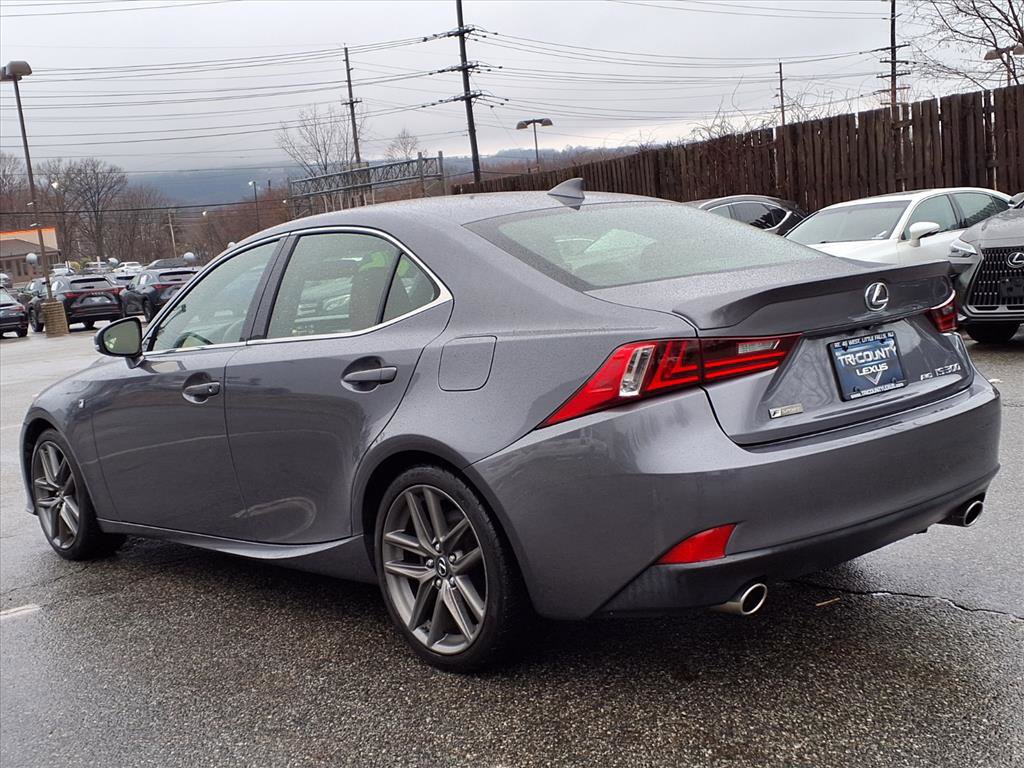 Used 2016 Lexus IS 300 AWD w/ F Sport Package image 4