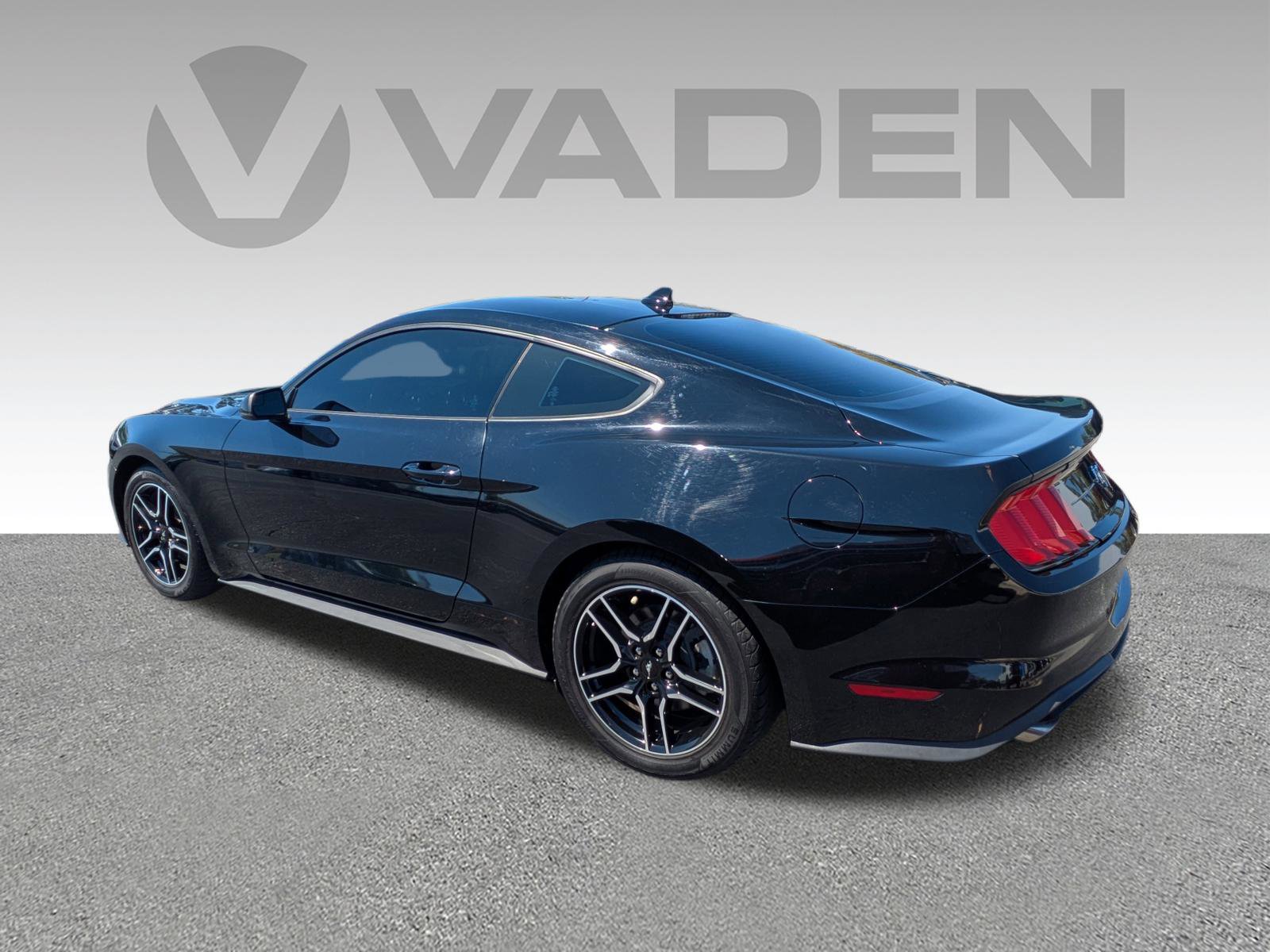 Used 2020 Ford Mustang Premium image 26