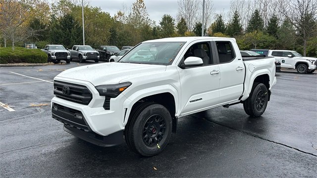 New 2025 Toyota Tacoma SR5 image 3