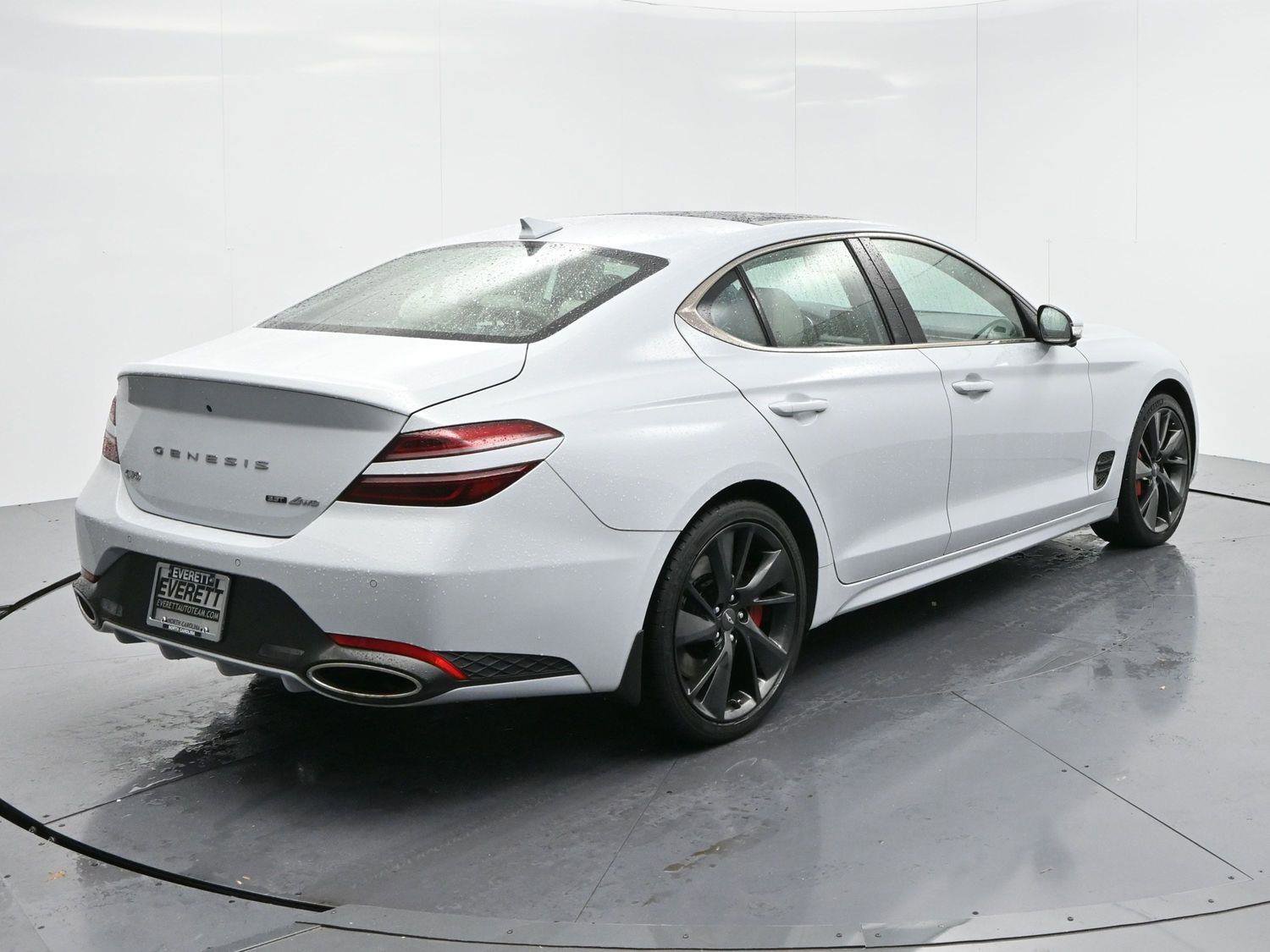 Used 2022 Genesis G70 3.3T w/ Sport Prestige Package image 3