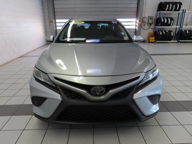 Used 2020 Toyota Camry SE image 18