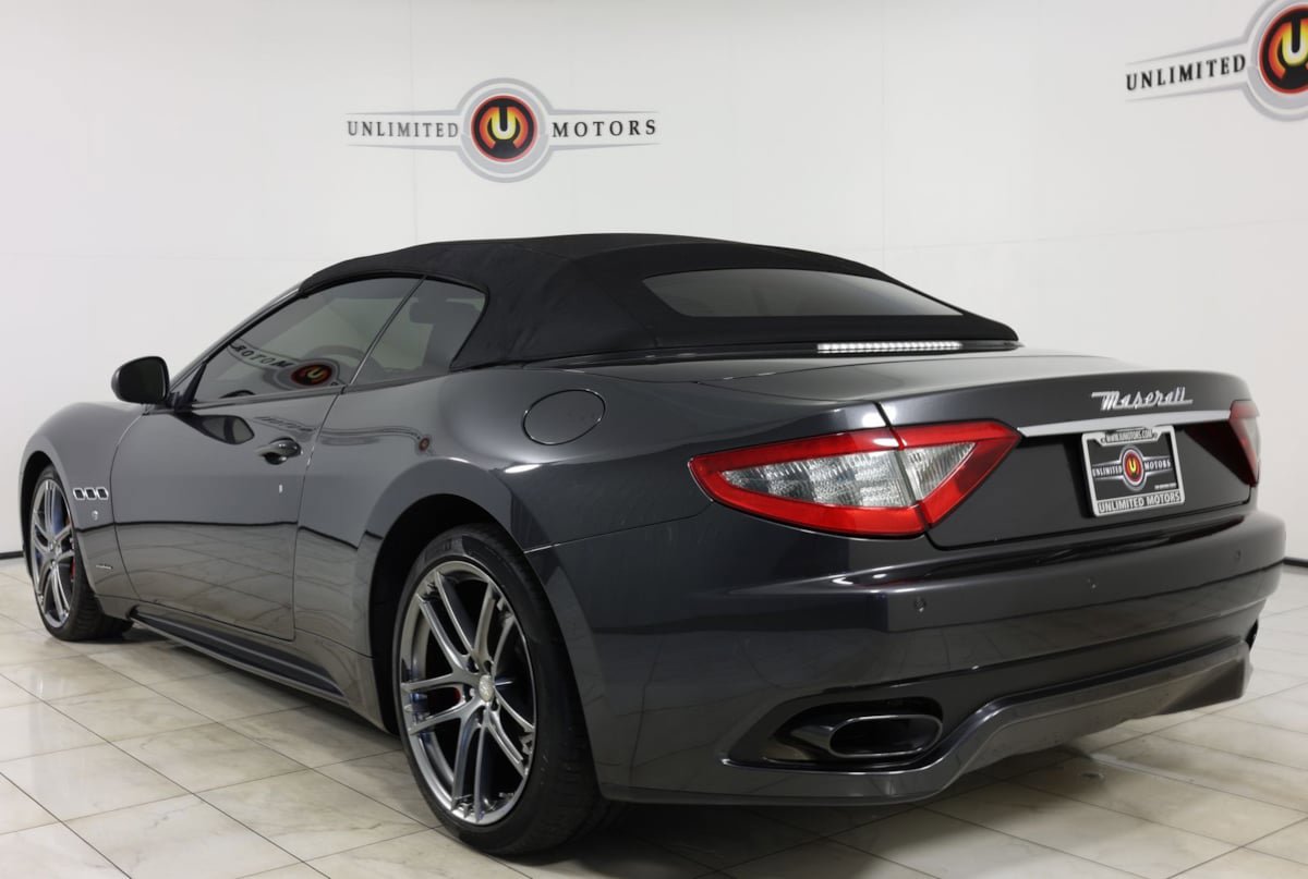 Used 2017 Maserati GranTurismo Convertible RWD image 32