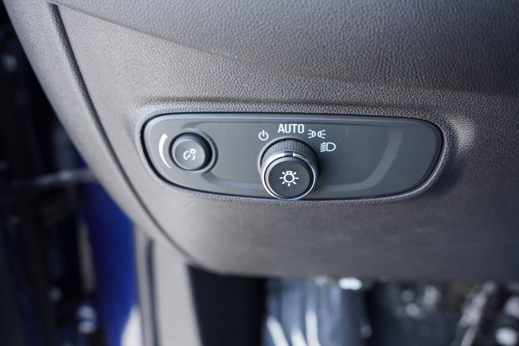 Certified 2023 Chevrolet Equinox LT image 24