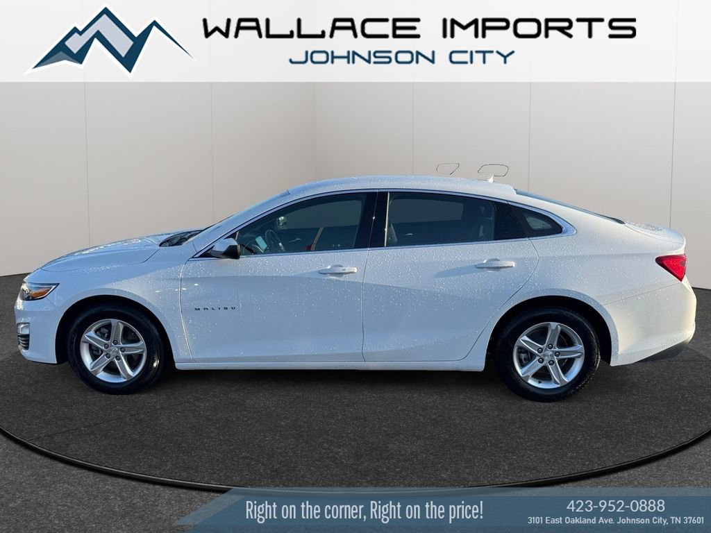 Used 2024 Chevrolet Malibu LT FWD image 1