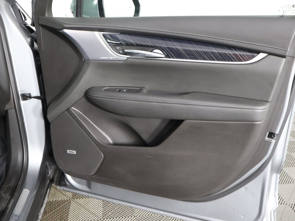 Used 2023 Cadillac XT6 Premium Luxury w/ Technology Package image 28