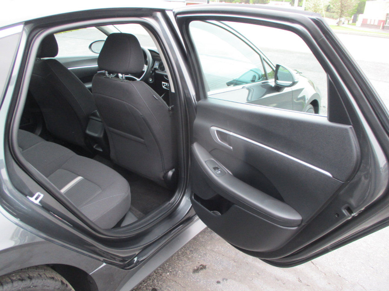 Used 2022 Hyundai Sonata SE w/ Cargo Package image 68