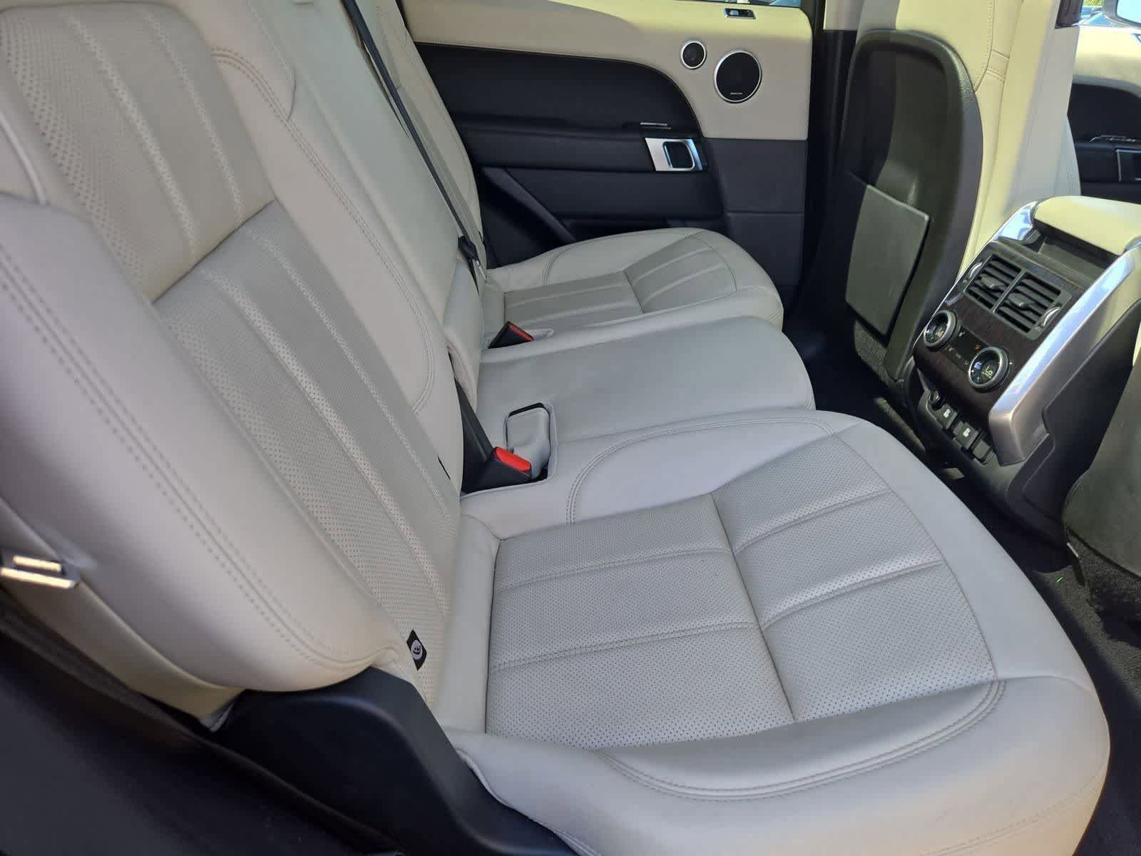 Used 2019 Land Rover Range Rover Sport HSE AWD/4WD image 19