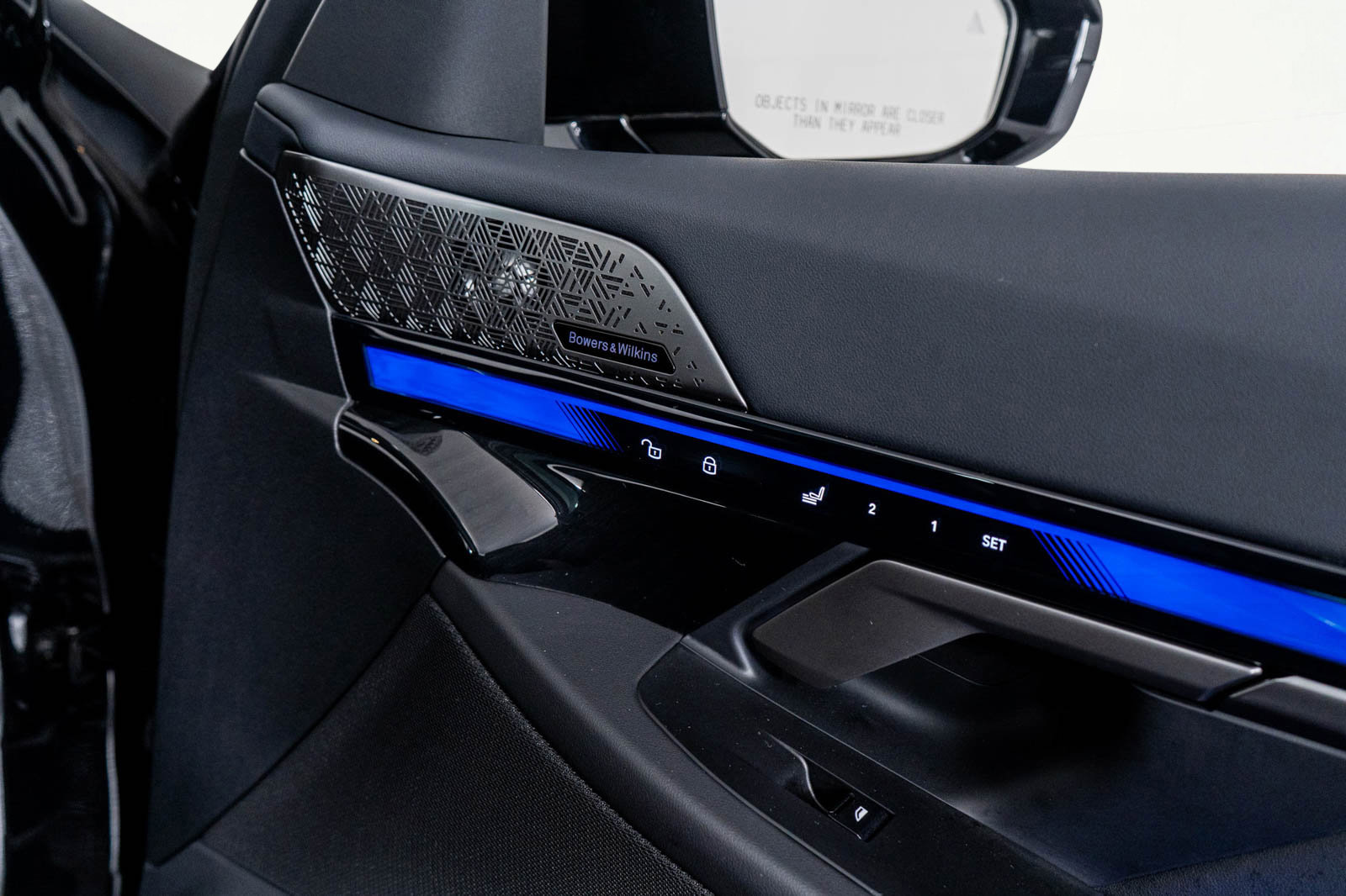 Used 2025 BMW M5 w/ Executive Package image 49