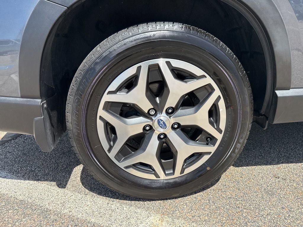 Used 2023 Subaru Forester Premium AWD/4WD image 11