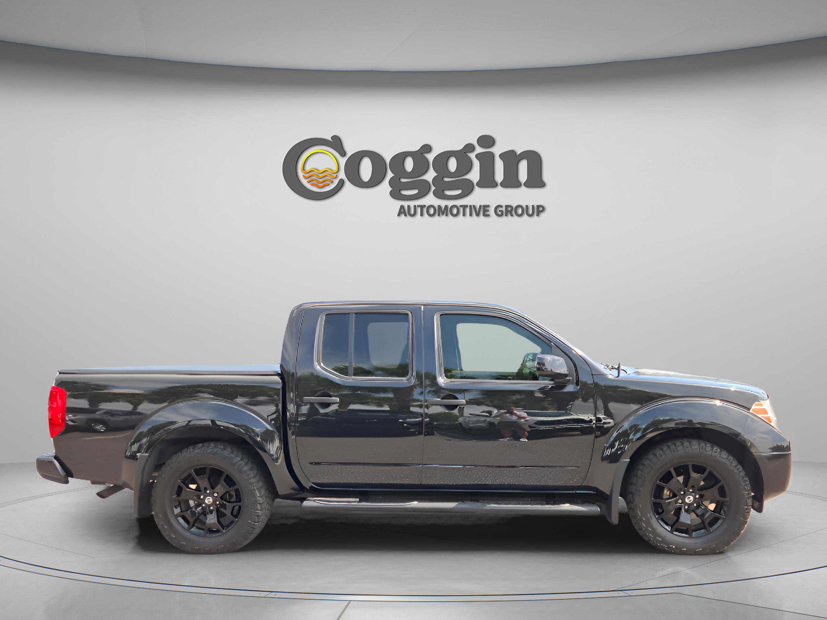 Used 2020 Nissan Frontier SV w/ Midnight Edition Floor Mats RWD image 6