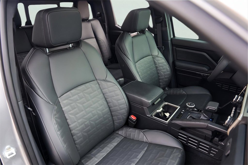 Used 2024 Toyota Tacoma 4x4 Double Cab Hybrid image 35