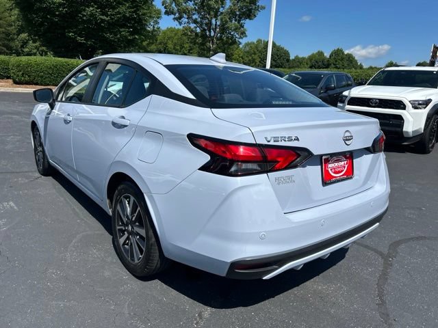 Used 2024 Nissan Versa SV FWD image 9
