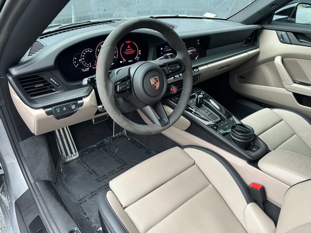 Certified 2026 Porsche 911 Carrera GTS RWD image 25