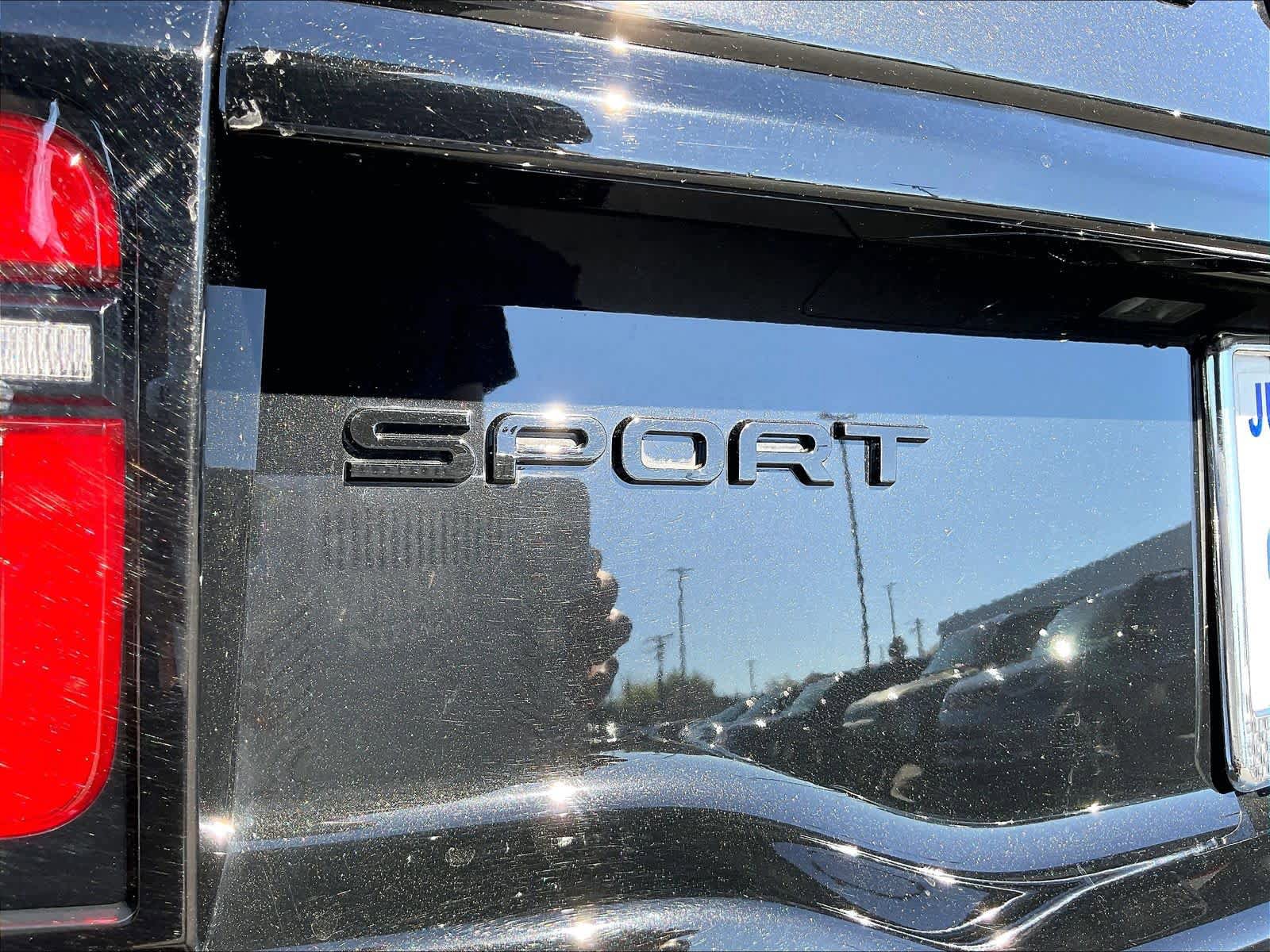Used 2025 Land Rover Discovery Sport Dynamic SE AWD/4WD image 11