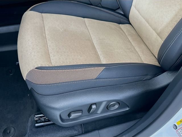 New 2026 Chevrolet Equinox ACTIV w/ Convenience Package III image 20