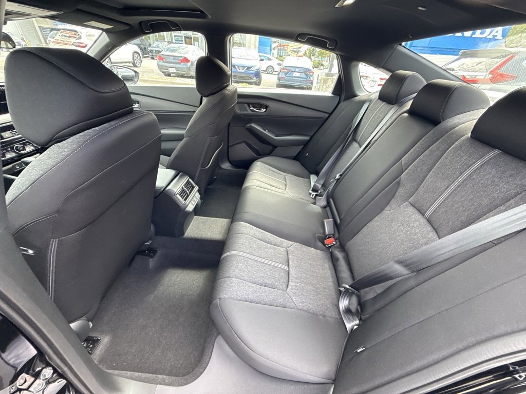 Used 2025 Honda Accord Sport image 8