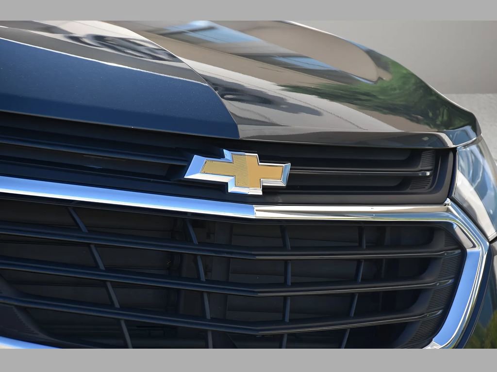 Used 2020 Chevrolet Equinox LT w/ Driver Convenience Package image 10