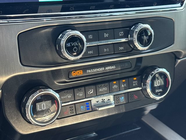 Used 2022 Ford F250 Platinum w/ Tremor Off-Road Package AWD/4WD image 22