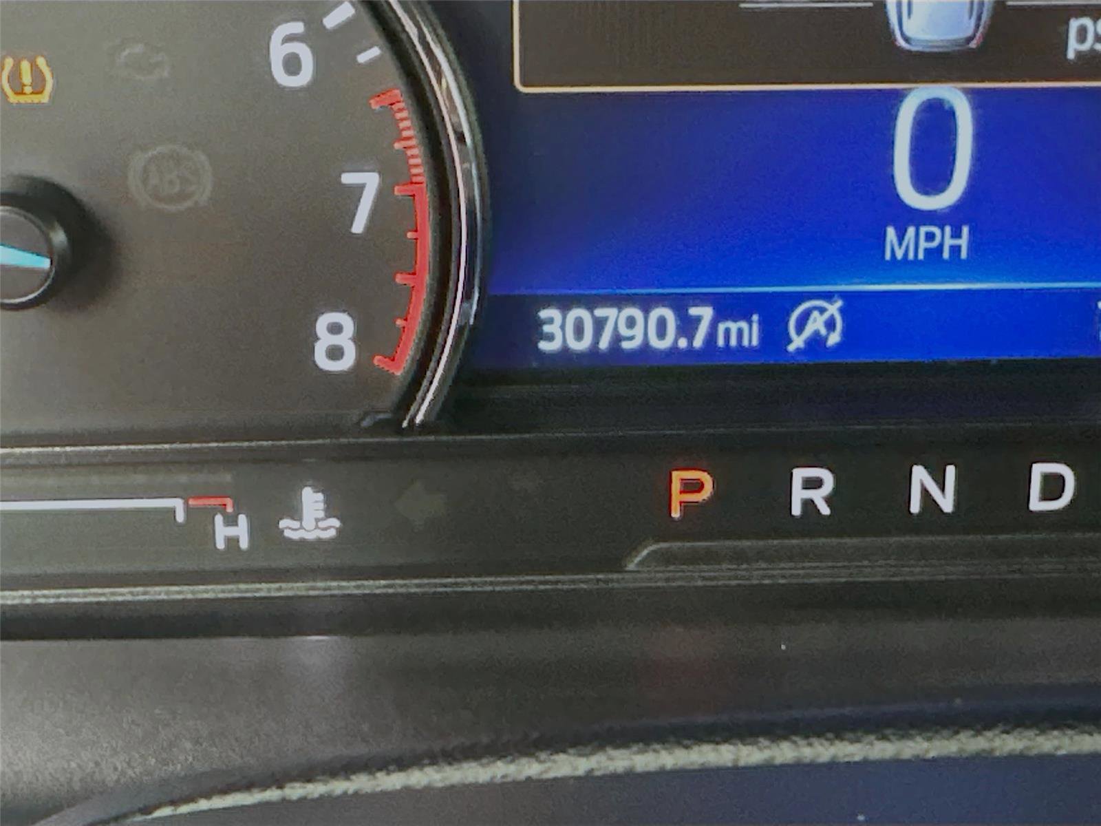 Used 2024 Ford Explorer XLT w/ Equipment Group 202A image 13