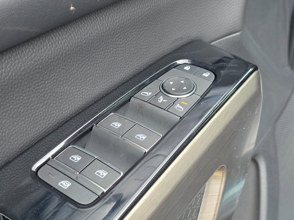 New 2025 Nissan Pathfinder Platinum image 21